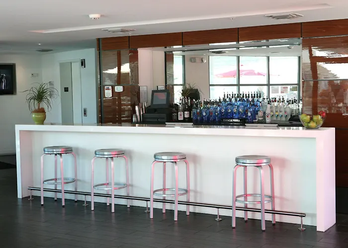 Heat Hotel